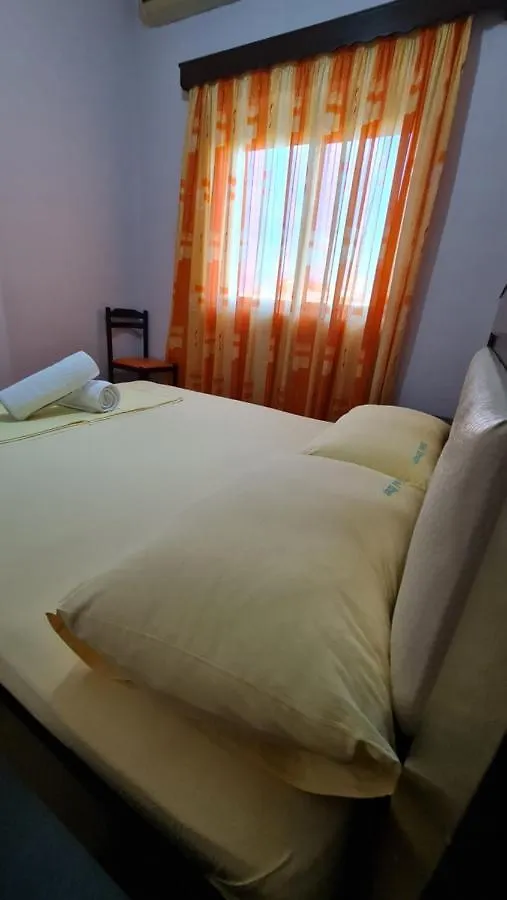 Hotel Brace Gjirokastra 0*,